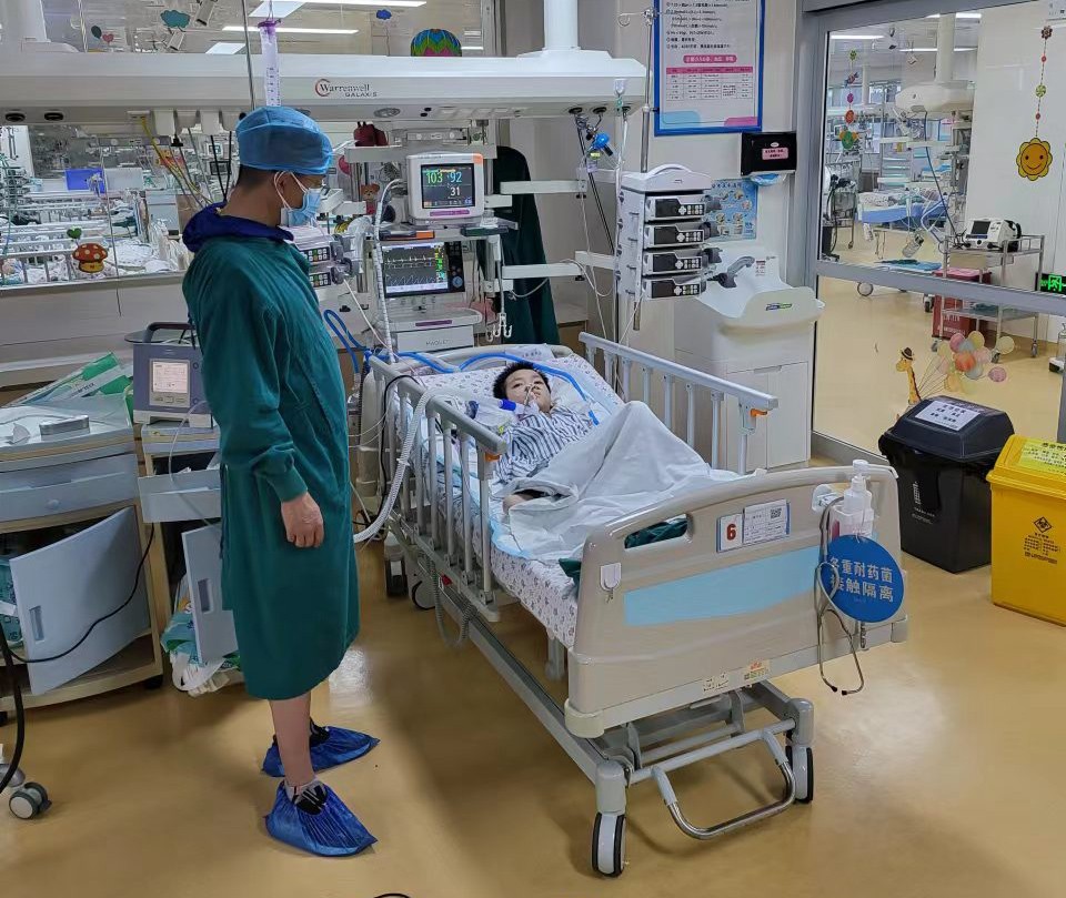 辽阳县跨省救护车出租公司