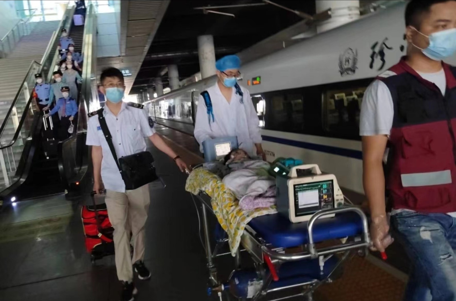 辽阳县高铁转运公司